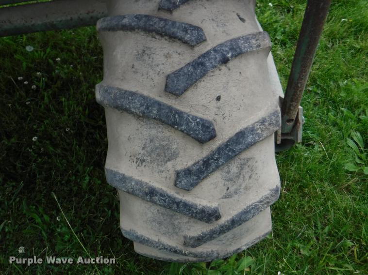 image for item DB3978 John Deere 1209 haybine windrower