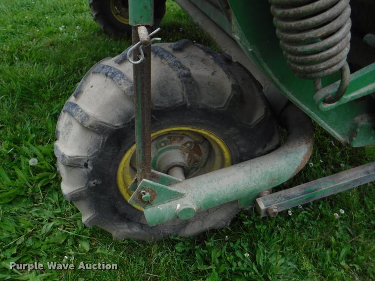 image for item DB3978 John Deere 1209 haybine windrower