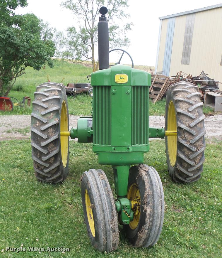 image for item DD9497 John Deere 620 tractor