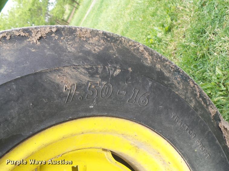 image for item DD9497 John Deere 620 tractor