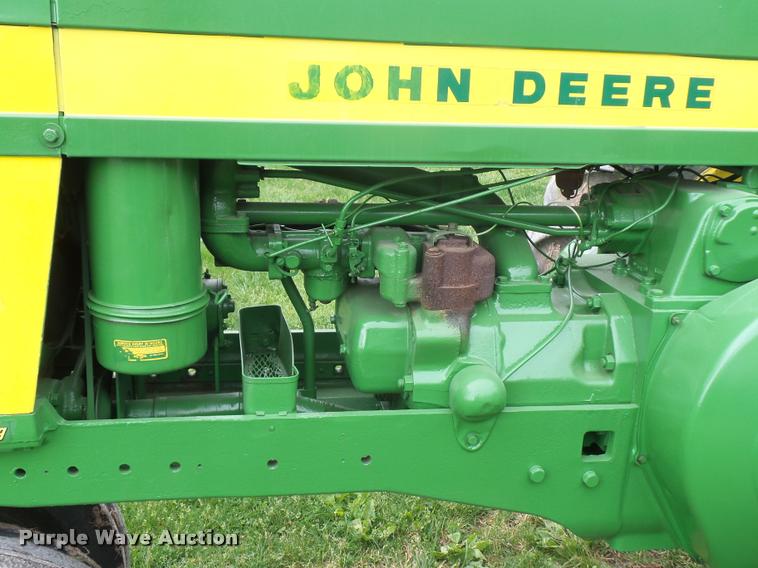 image for item DD9497 John Deere 620 tractor