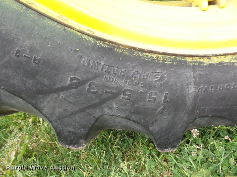 image for item DD9497 John Deere 620 tractor