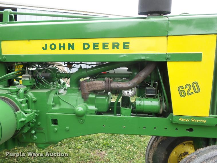 image for item DD9497 John Deere 620 tractor