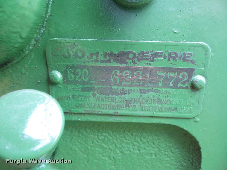 image for item DD9497 John Deere 620 tractor
