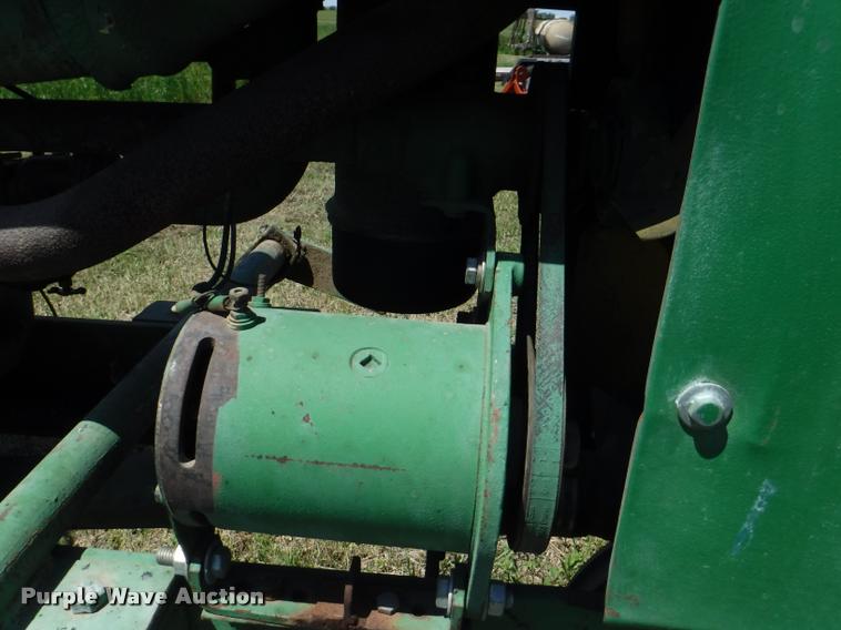 image for item DJ9179 1947 John Deere B tractor