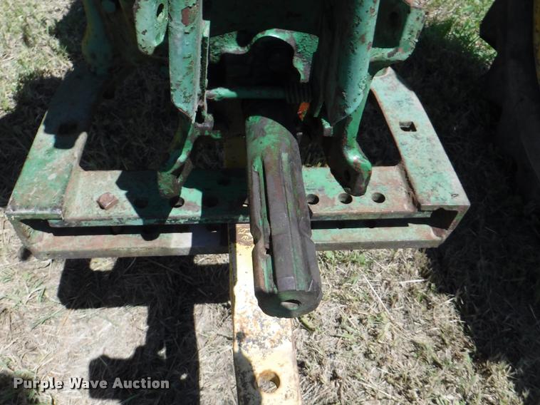 image for item DJ9179 1947 John Deere B tractor