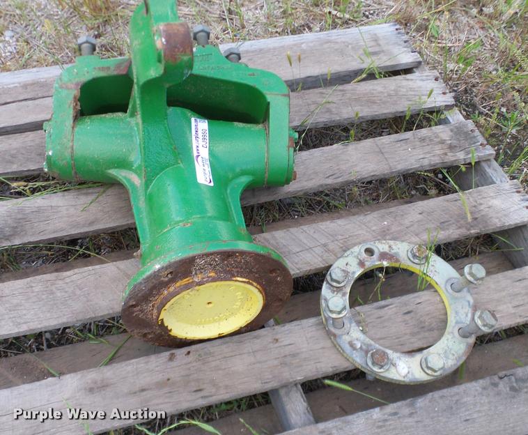 image for item DJ9950 Rear spindle