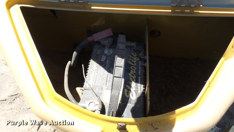 image for item DO9744 2007 Vermeer BC600XL wood chipper