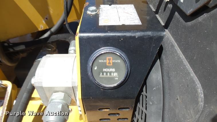 image for item DO9744 2007 Vermeer BC600XL wood chipper