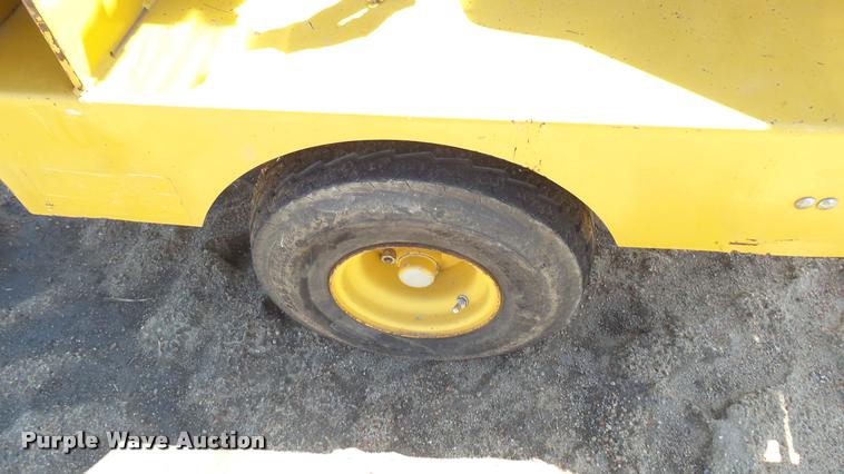 image for item DO9744 2007 Vermeer BC600XL wood chipper