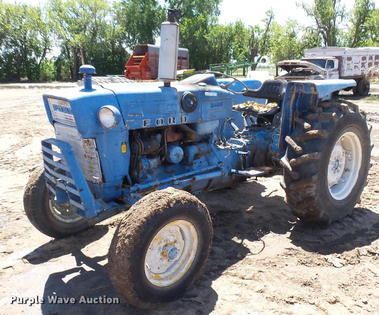 image for item DO9745 Ford 3400 tractor