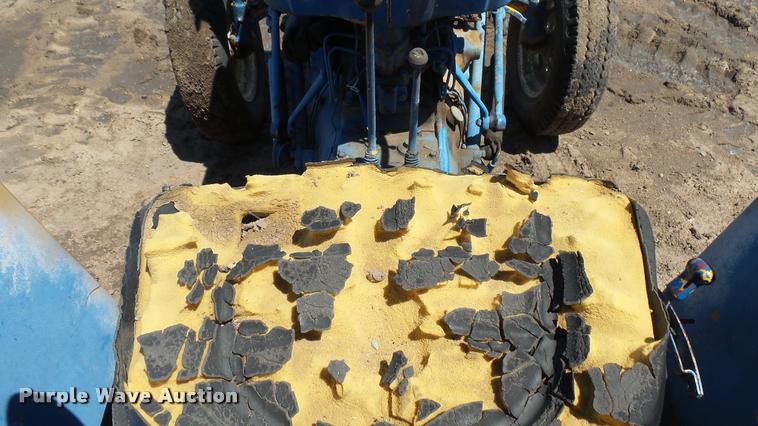 image for item DO9745 Ford 3400 tractor