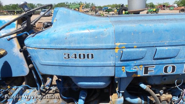 image for item DO9745 Ford 3400 tractor