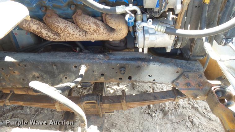 image for item DO9746 1977 Ford 7000 flatbed truck with crane