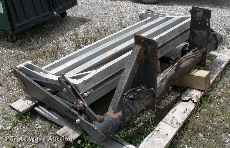 image for item DP9371 CEI A65 feed delivery bed