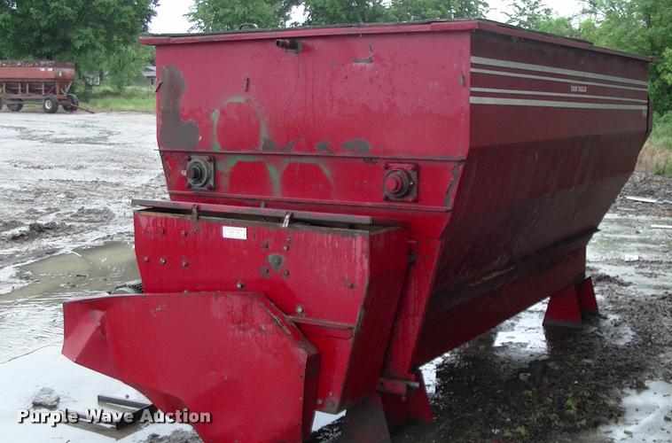 image for item DP9372 Van Dale feed mixer