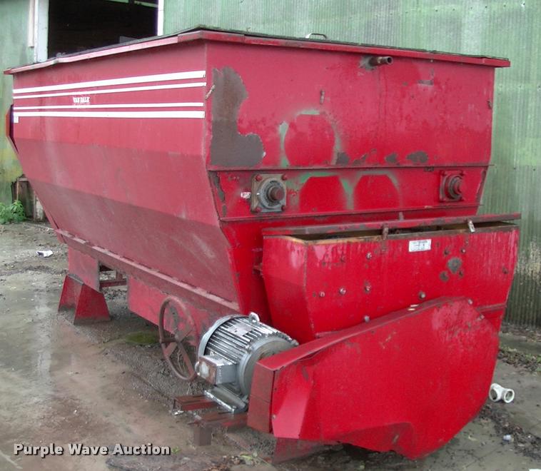 image for item DP9372 Van Dale feed mixer