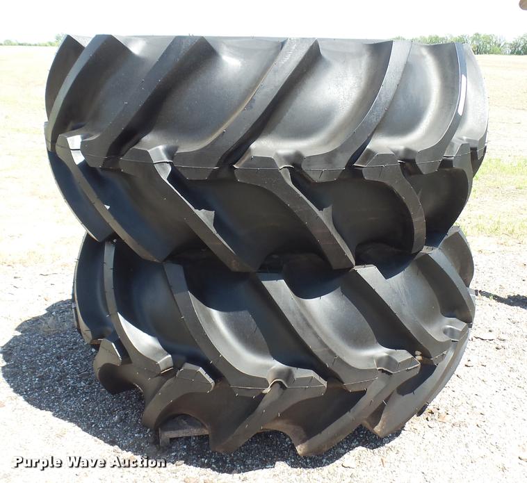 image for item DQ9061 (2) Firestone Champion Spade Grip 30.5L-32 R-2 tires