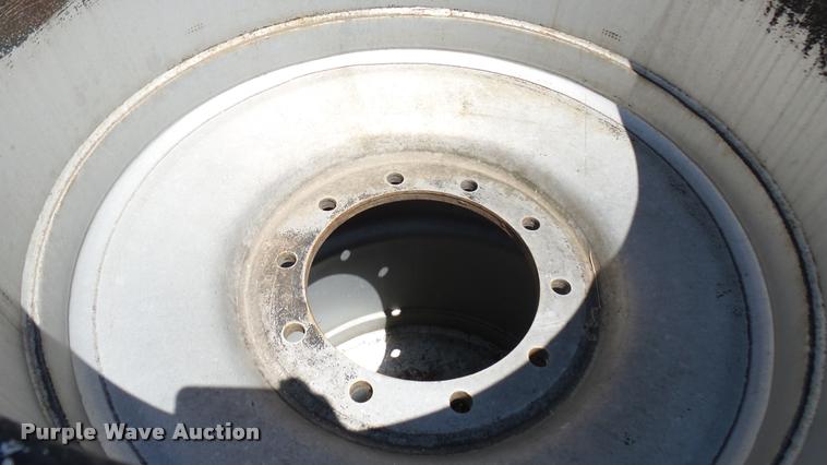 image for item DQ9061 (2) Firestone Champion Spade Grip 30.5L-32 R-2 tires