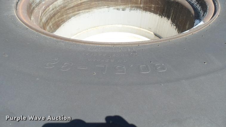 image for item DQ9061 (2) Firestone Champion Spade Grip 30.5L-32 R-2 tires