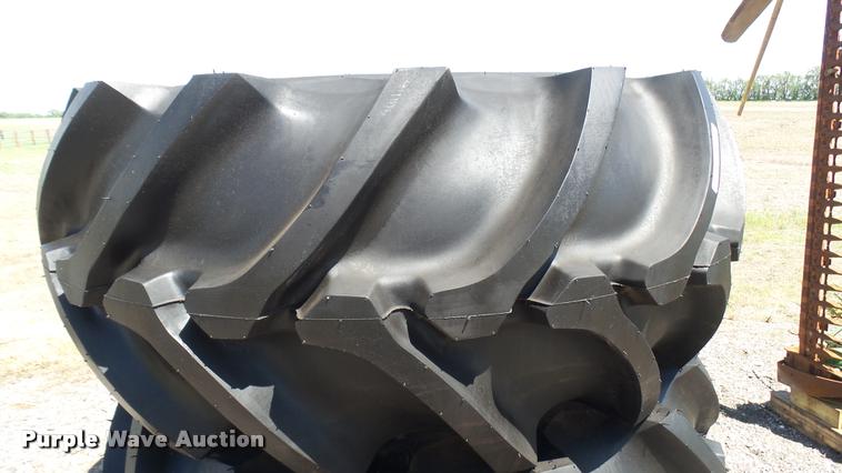 image for item DQ9061 (2) Firestone Champion Spade Grip 30.5L-32 R-2 tires