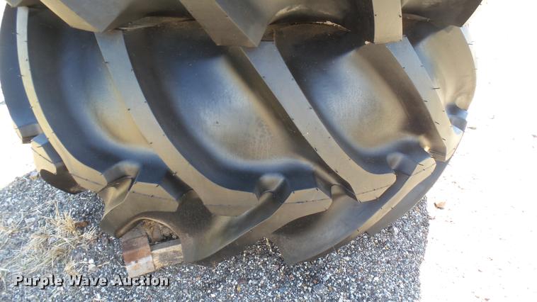 image for item DQ9061 (2) Firestone Champion Spade Grip 30.5L-32 R-2 tires