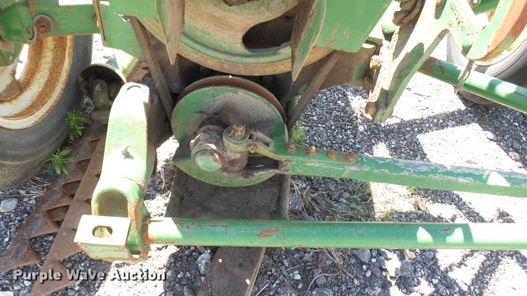 image for item DQ9062 John Deere 37 sickle mower