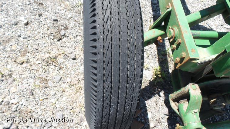 image for item DQ9062 John Deere 37 sickle mower