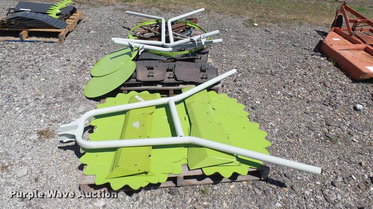 image for item DQ9063 Claas RU direct cut header parts