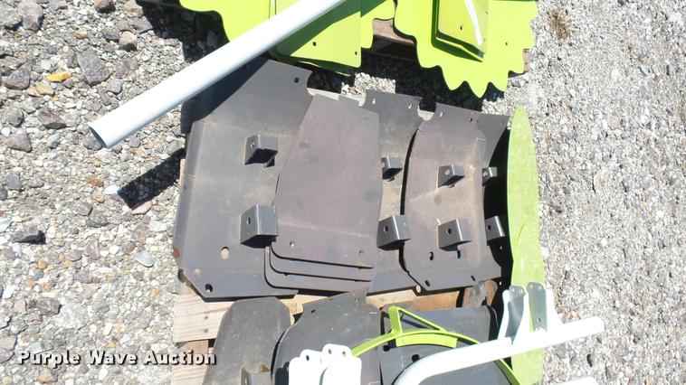 image for item DQ9063 Claas RU direct cut header parts