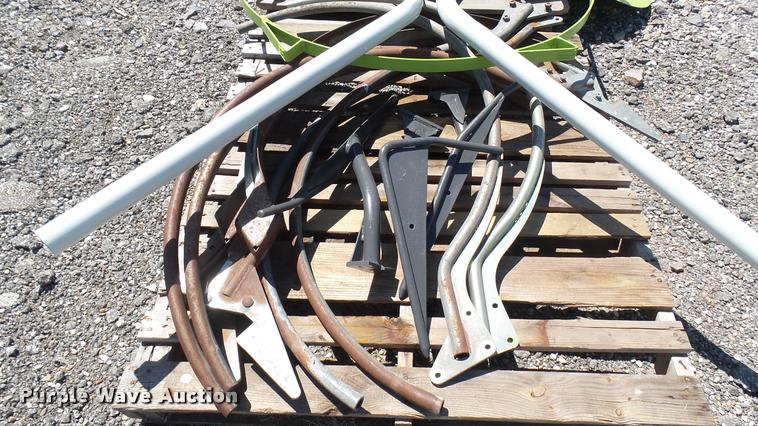 image for item DQ9063 Claas RU direct cut header parts