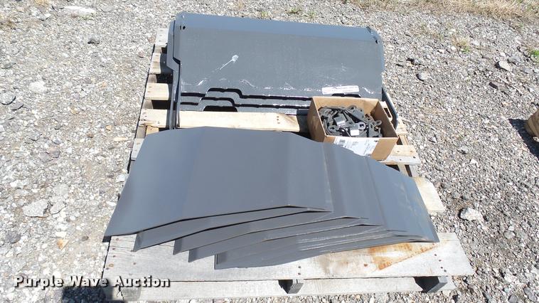 image for item DQ9064 Claas Orbis direct cut header parts