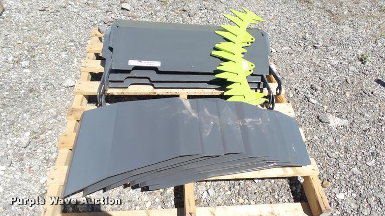 image for item DQ9065 Claas Orbis direct cut header parts