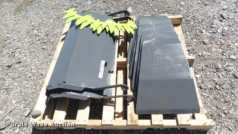 image for item DQ9065 Claas Orbis direct cut header parts