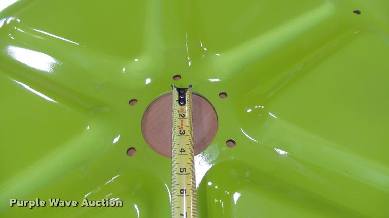 image for item DQ9066 Claas top gathering wheels