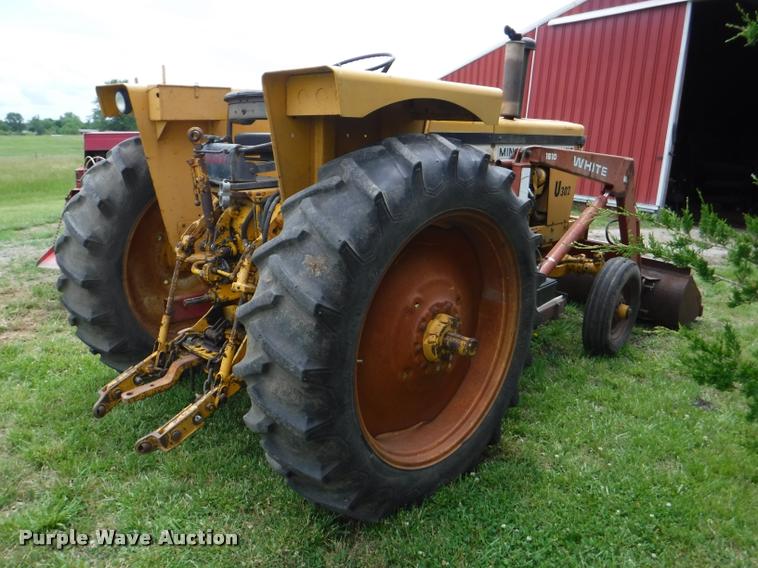 image for item J5690 Minneapolis Moline Super U302 tractor