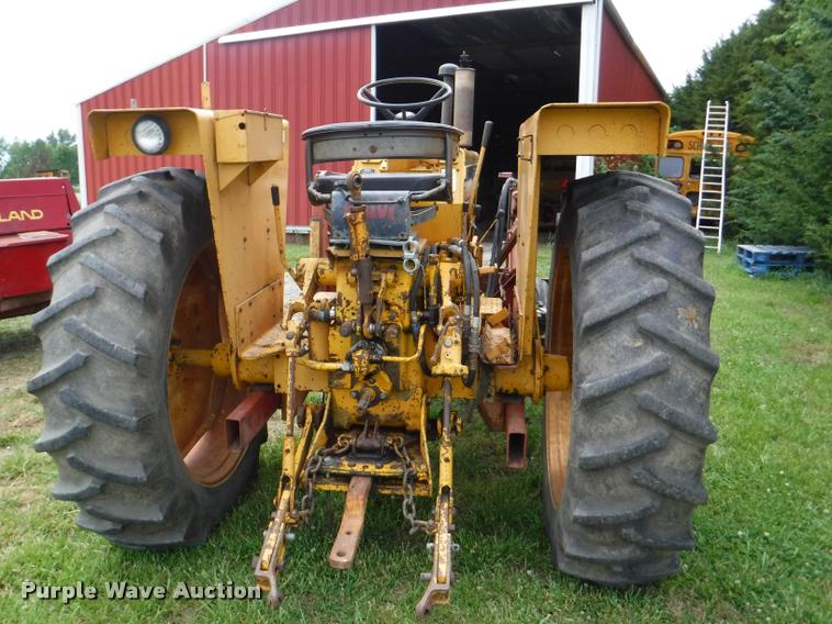 image for item J5690 Minneapolis Moline Super U302 tractor
