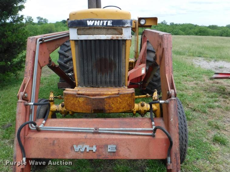 image for item J5690 Minneapolis Moline Super U302 tractor