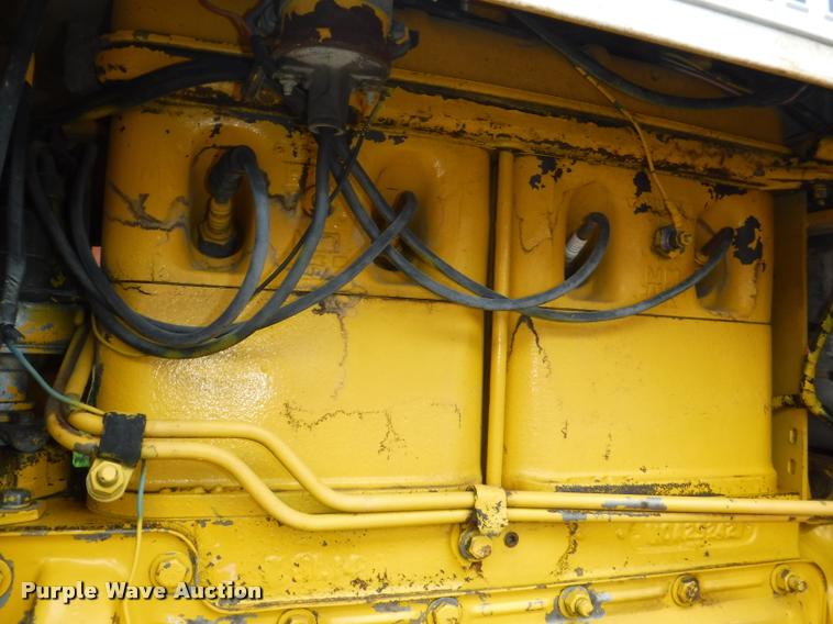 image for item J5690 Minneapolis Moline Super U302 tractor