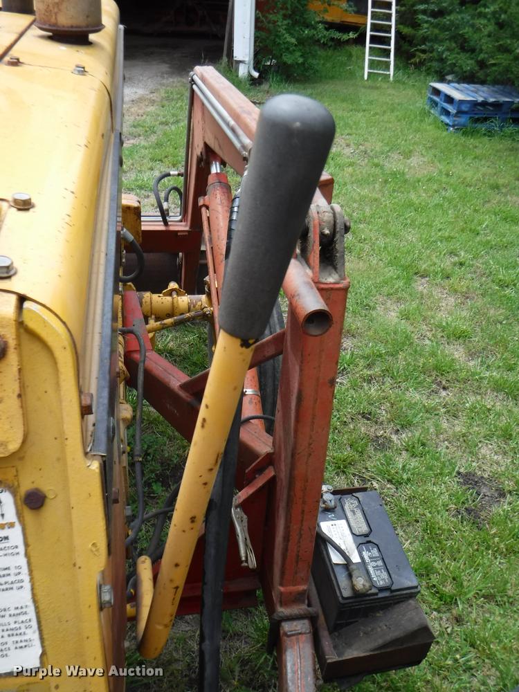 image for item J5690 Minneapolis Moline Super U302 tractor