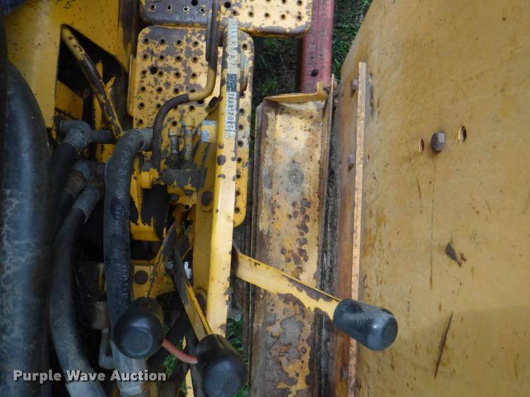 image for item J5690 Minneapolis Moline Super U302 tractor