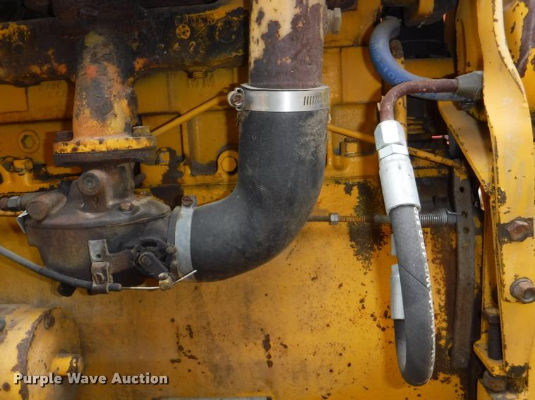 image for item J5690 Minneapolis Moline Super U302 tractor