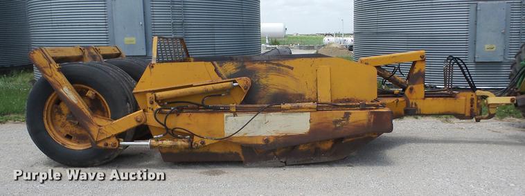 image for item J8616 Reynolds 10C scraper