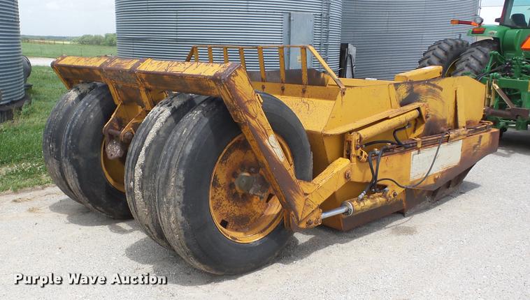 image for item J8616 Reynolds 10C scraper