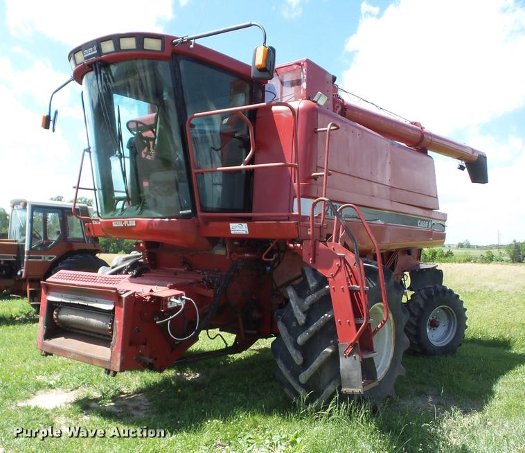 image for item J8617 1995 Case IH 2188 combine