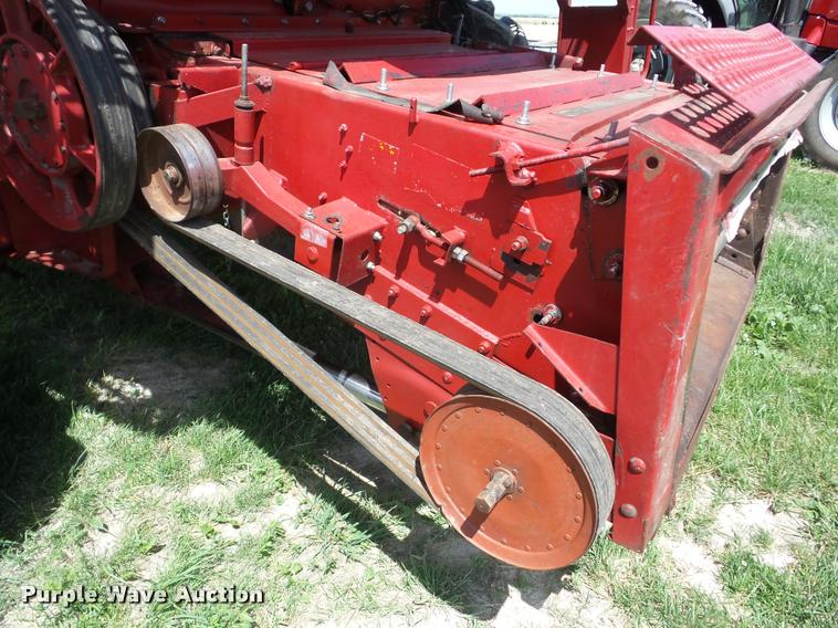 image for item J8617 1995 Case IH 2188 combine