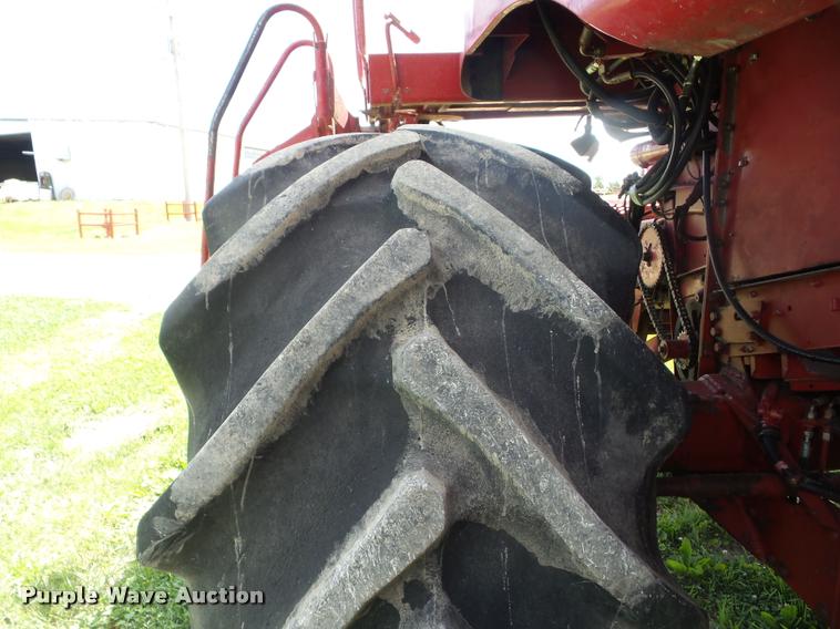 image for item J8617 1995 Case IH 2188 combine