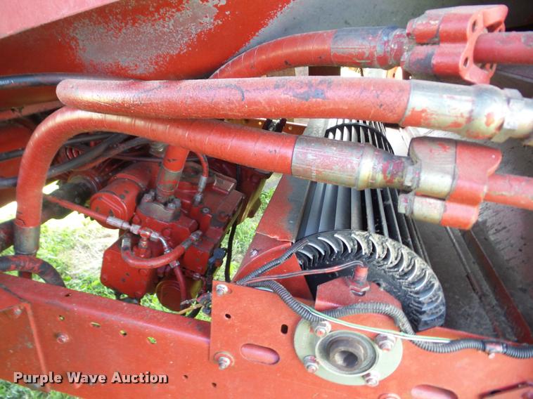 image for item J8617 1995 Case IH 2188 combine
