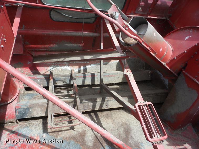image for item J8617 1995 Case IH 2188 combine