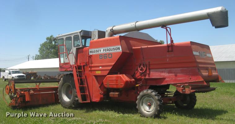 image for item L2332 1982 Massey-Ferguson 860 combine